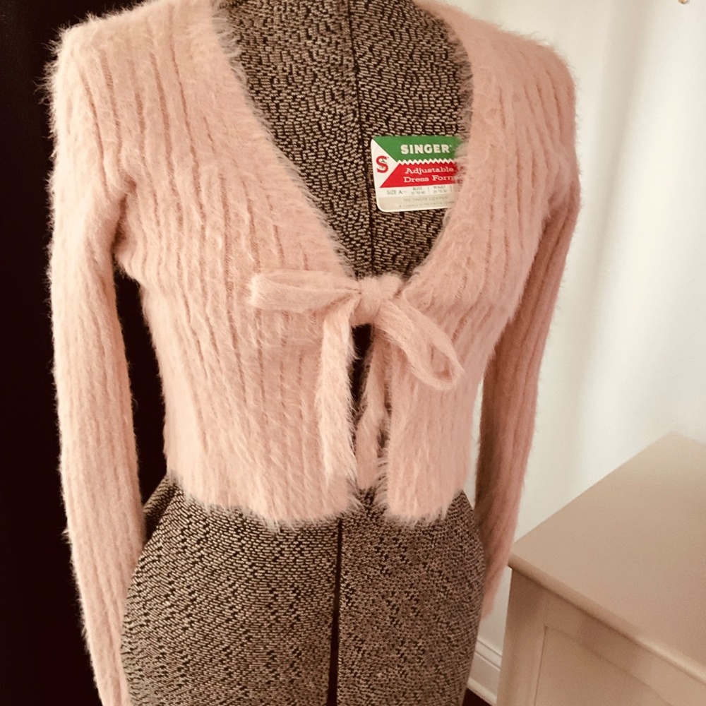 Arizona Jean fuzzy pastel pink cardigan - Picture 3 of 5